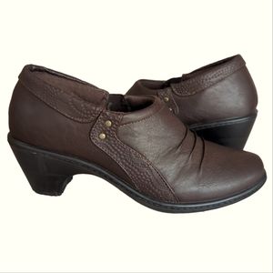 Easy Street Comfort Wave Heeled Shoes Shooties 8.5M Brown